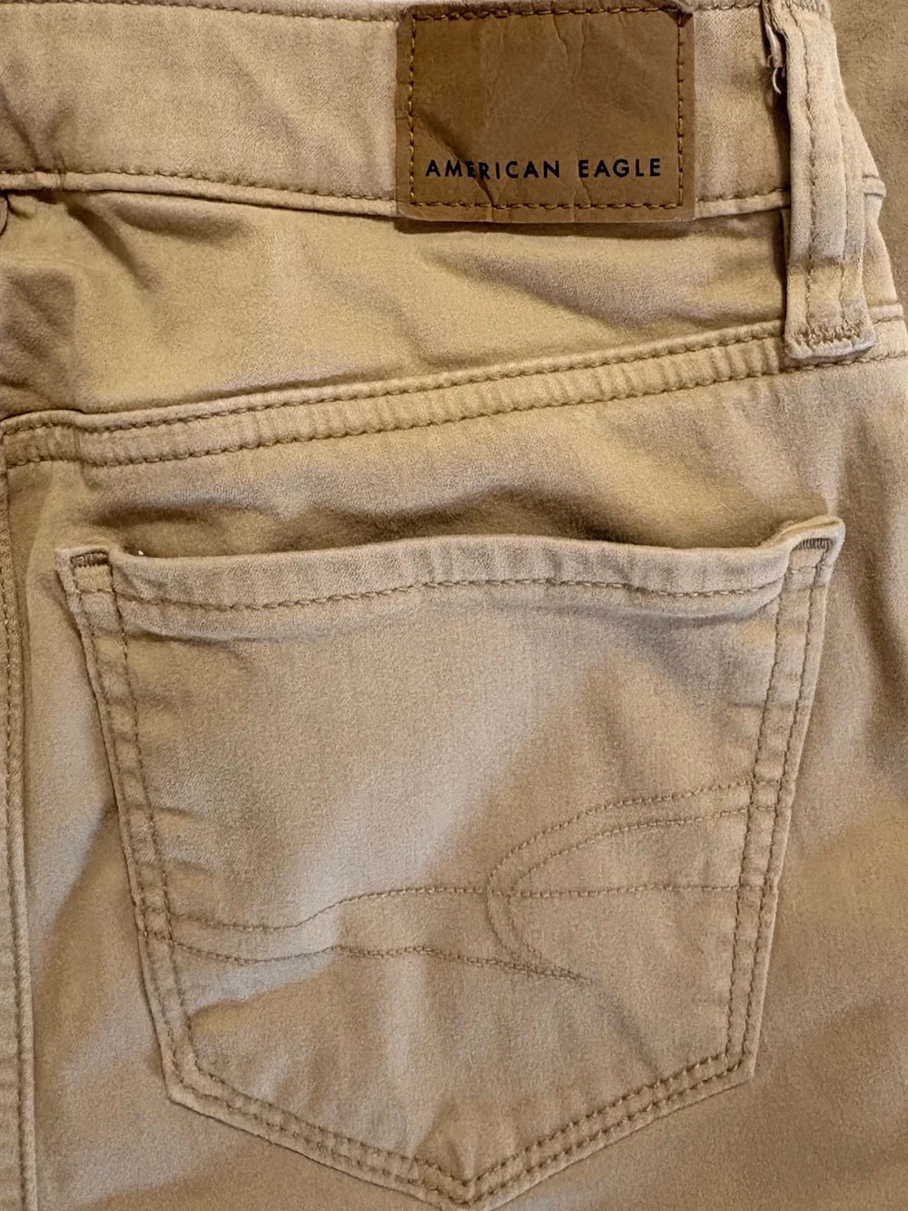 American Eagle Outfitters Women’s Tan Skinny Khaki Pants